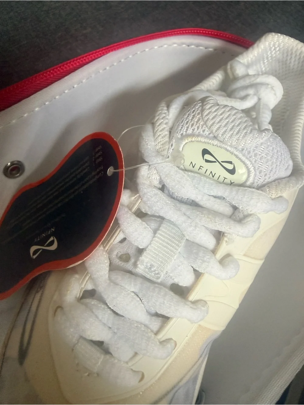 NFINITY Vengeance girls White and Cream Sneakers
